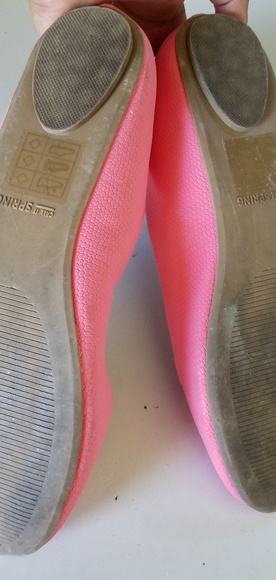 Pink Flats - Picture 4 of 4